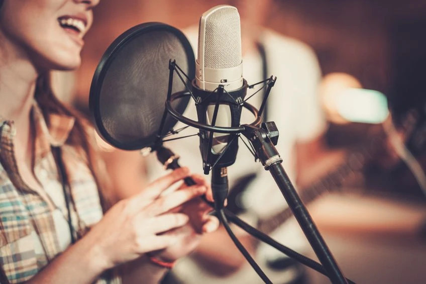 Prédécroché, Serveur vocal interactif, Attente téléphonique, Répondeur fixe et Répondeur mobile